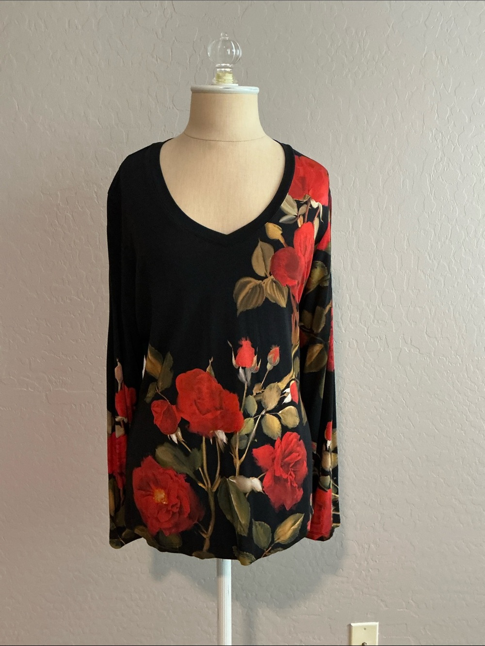 Johnny Was Black Long-Sleeve Janie Favorite - Medium -  Red Rose Print